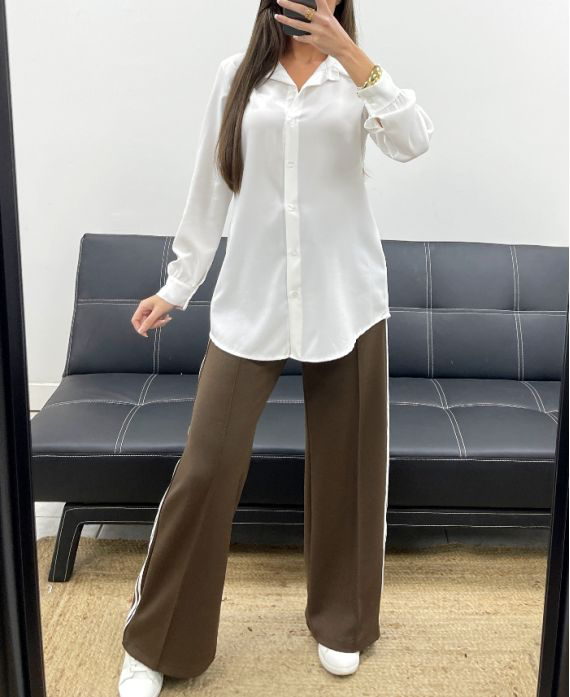 Pantalon 2 poches chocolat à rayures blanches