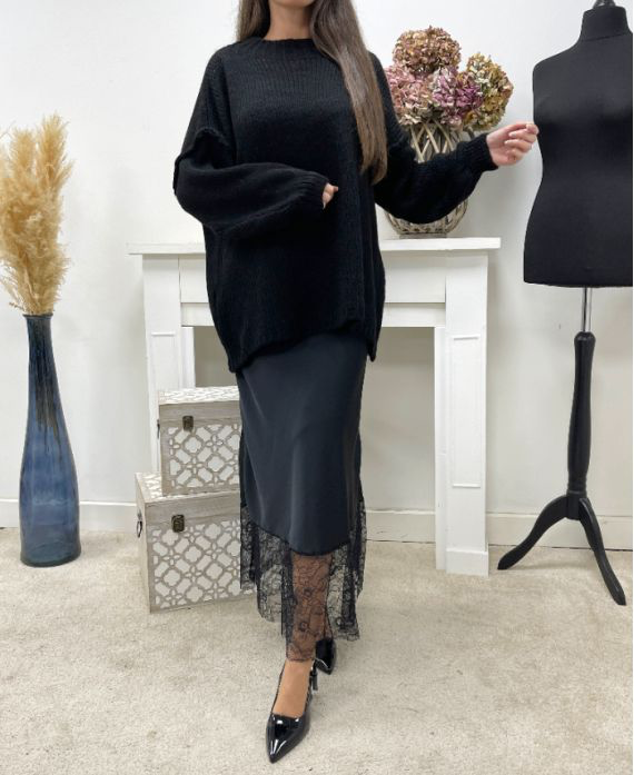 Jupe longue noir en dentelle et satin