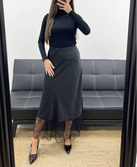 Jupe longue noir en dentelle et satin