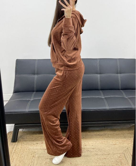 Ensemble chocolat velours veste à capuche + pantalon 2 poches clouté